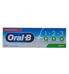 ORAL B DENTÍFRICO 123 MENTA 75 ml